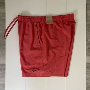 Nike Form 7” MEDUIM